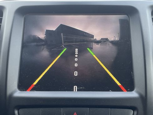 Used 2014 Jeep Cherokee Latitude w/ Comfort/Convenience Group image 27