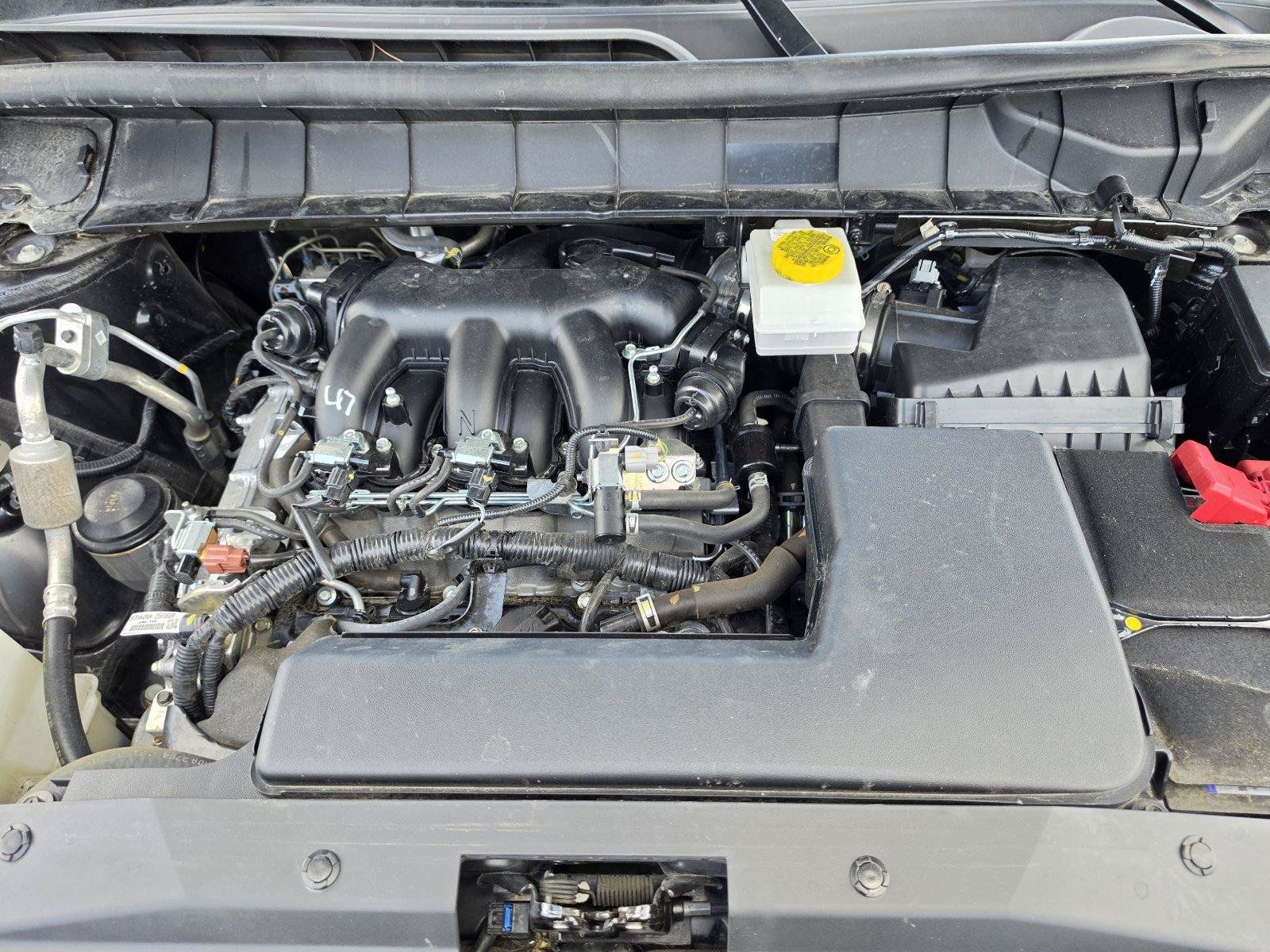 Used 2025 Nissan Pathfinder SV FWD image 31