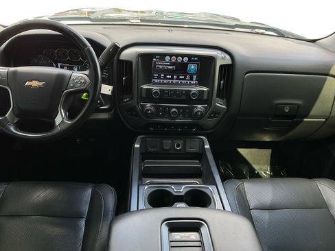 Used 2018 Chevrolet Silverado 1500 LT w/ Texas Edition AWD/4WD image 10