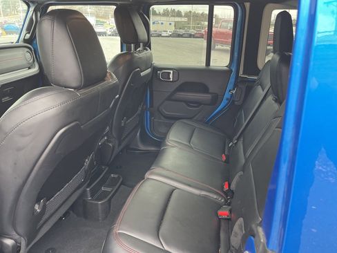 Used 2024 Jeep Wrangler Unlimited Rubicon image 12