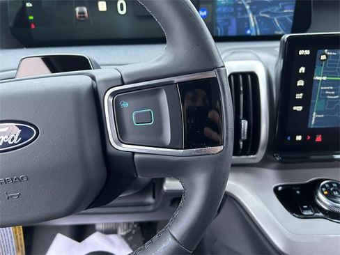 New 2025 Ford Expedition Max Active image 15