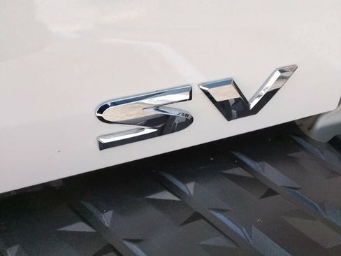 Used 2018 Nissan Titan SV RWD image 23