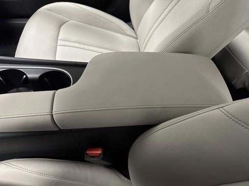 Used 2025 Hyundai Sonata Limited image 21