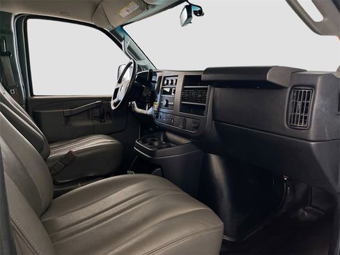 Used 2023 Chevrolet Express 2500 w/ Driver Convenience Package image 28