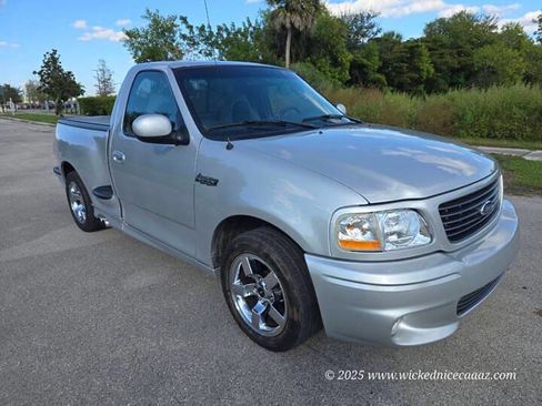 Used 2002 Ford F150 Lightning image 4