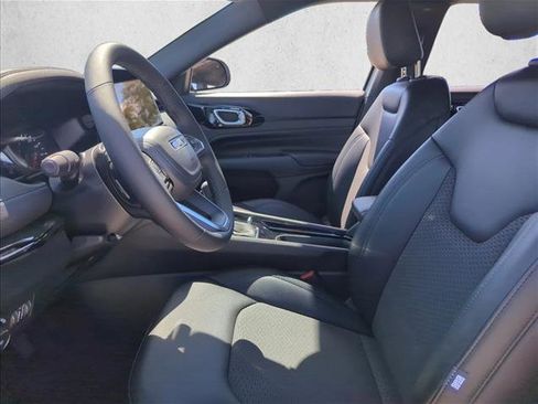 New 2026 Jeep Compass Latitude image 4