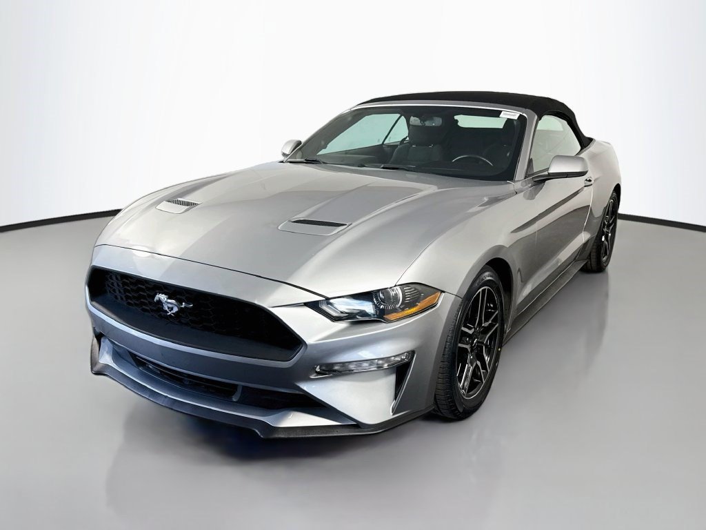 Used 2020 Ford Mustang Convertible w/ Equipment Group 101A RWD image 4