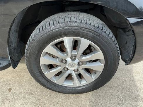 Used 2016 Toyota Sequoia Limited image 21