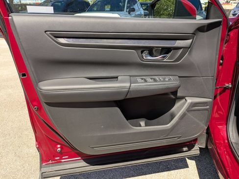 Used 2026 Honda CR-V EX image 11