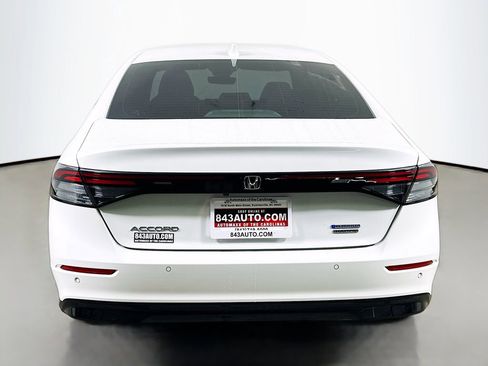 Used 2023 Honda Accord Touring image 6
