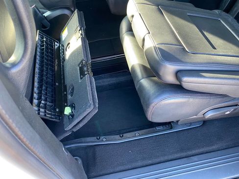 Used 2019 Dodge Grand Caravan SXT image 17