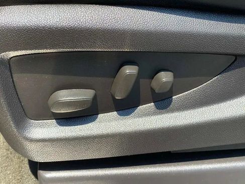 Used 2016 Chevrolet Suburban LTZ image 19