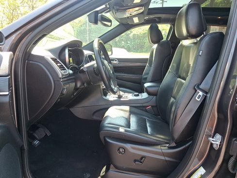 Certified 2020 Jeep Grand Cherokee Limited w/ Luxury Group II AWD/4WD image 14