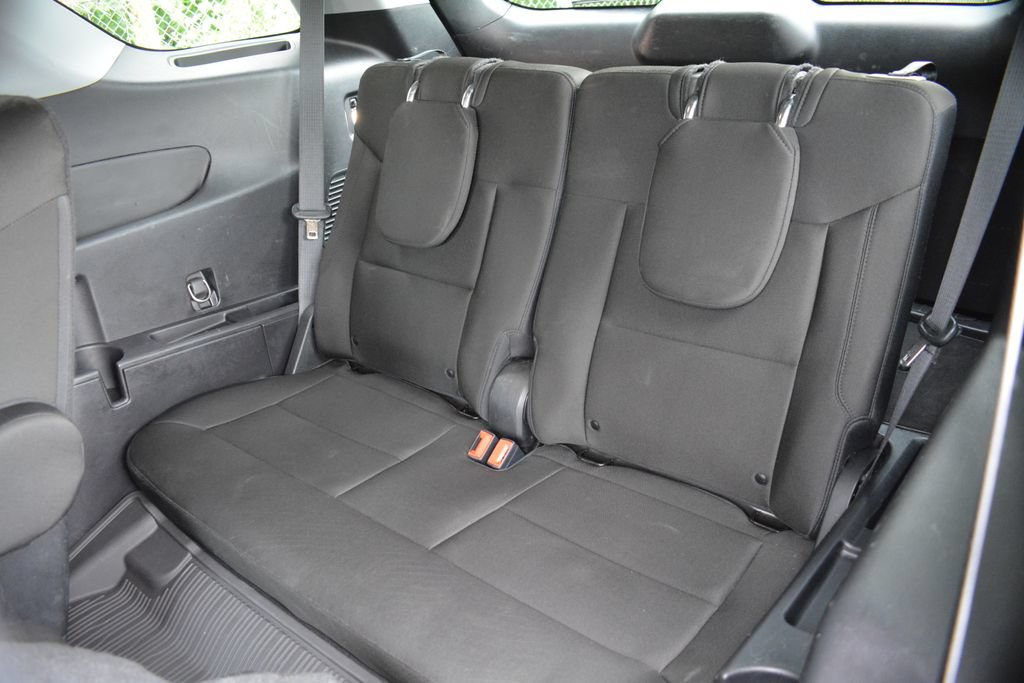 Used 2022 Ford Explorer XLT AWD/4WD image 23