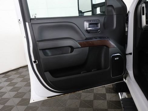 Used 2018 GMC Sierra 1500 SLT w/ SLT Premium Package image 21