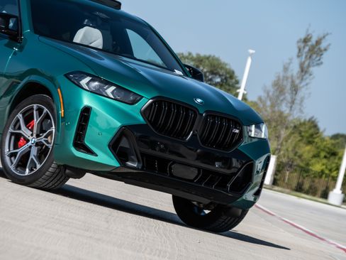 Certified 2026 BMW X6 M60i w/ Climate Comfort Package AWD/4WD image 37