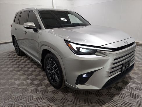 Used 2024 Lexus TX 350 AWD image 4