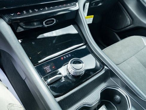 New 2026 Jeep Grand Cherokee Altitude AWD/4WD image 19