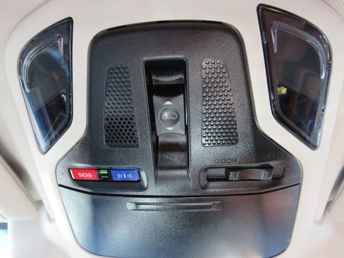 Used 2022 Subaru Legacy Touring XT image 23