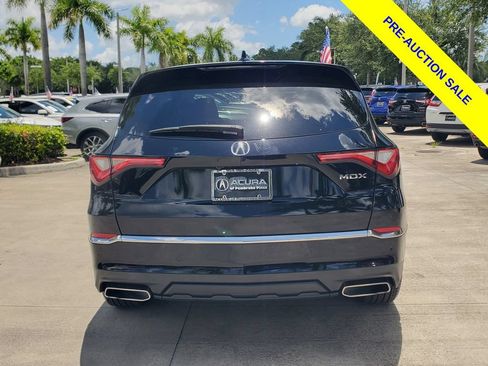 Certified 2023 Acura MDX FWD w/ Technology Package image 6
