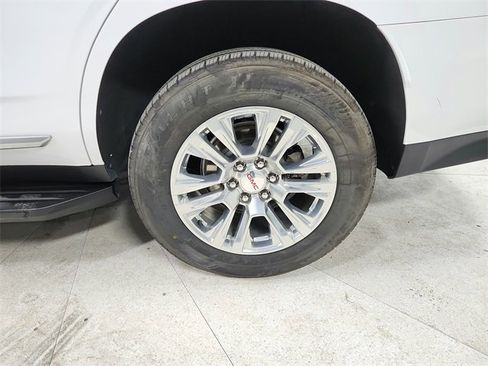 Used 2024 GMC Yukon Denali image 48