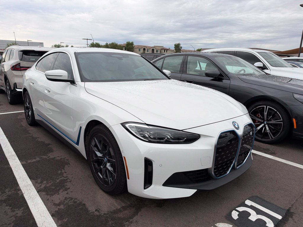 Certified 2023 BMW i4 eDrive40 RWD image 2
