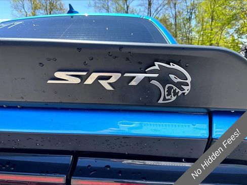 Used 2018 Dodge Challenger SRT Hellcat RWD image 8