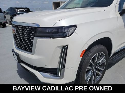 Used 2021 Cadillac Escalade Sport w/ LPO, Illumination Package AWD/4WD image 9