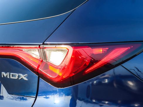 Used 2022 Acura MDX SH-AWD w/ Technology Package image 8