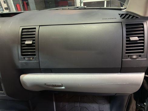 Used 2010 Toyota Tundra 2WD Double Cab image 21