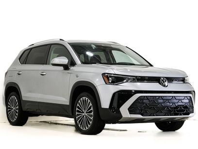 Used 2025 Volkswagen Taos SE