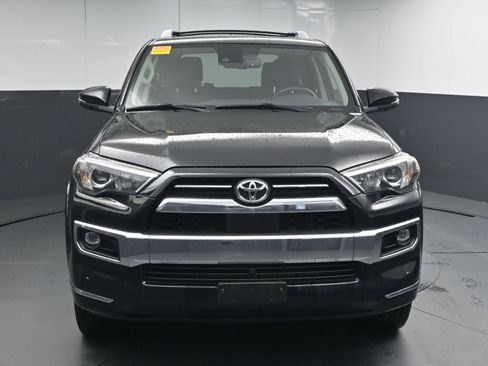 Used 2023 Toyota 4Runner Limited image 2