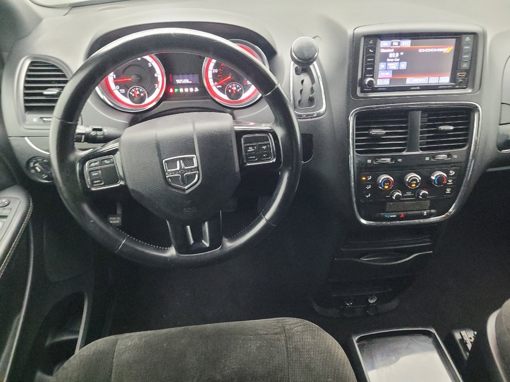 Used 2018 Dodge Grand Caravan SE FWD image 22