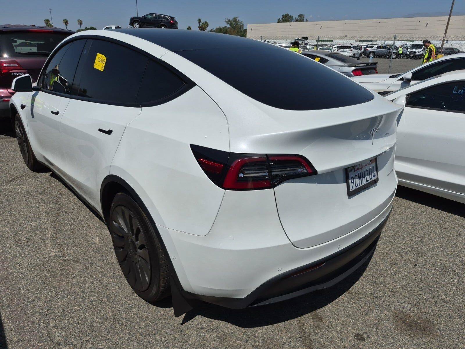 Used 2022 Tesla Model Y Long Range AWD/4WD image 4