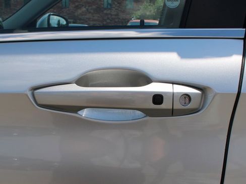 Used 2022 Mitsubishi Outlander SE image 9