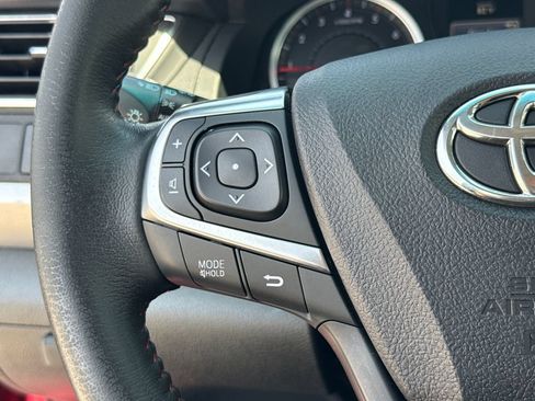 Used 2017 Toyota Camry SE FWD image 15