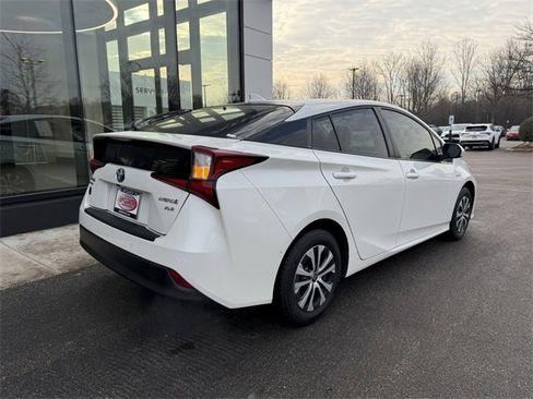 Used 2019 Toyota Prius XLE w/ Advanced Technology Package image 2