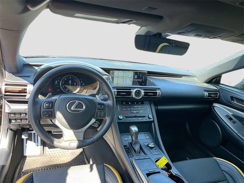 Used 2019 Lexus RC 300 image 24