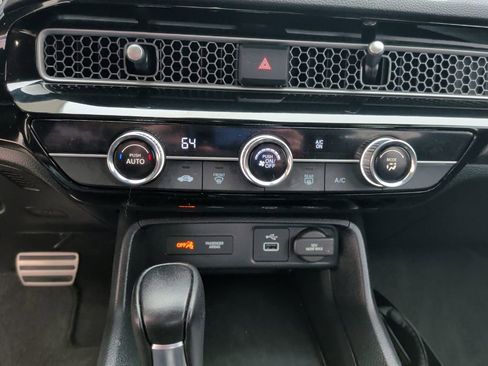 Used 2023 Honda Civic Sport image 18