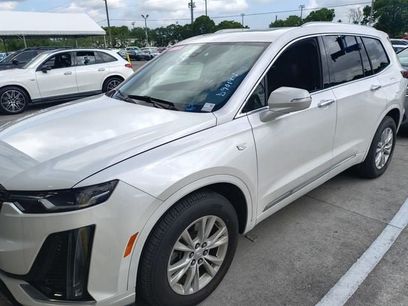 Used 2023 Cadillac XT6 Luxury