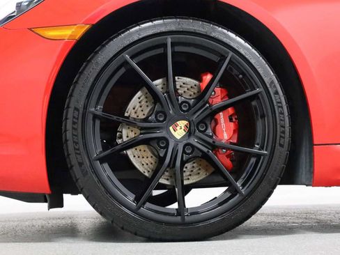 Certified 2018 Porsche 718 Cayman S RWD image 36