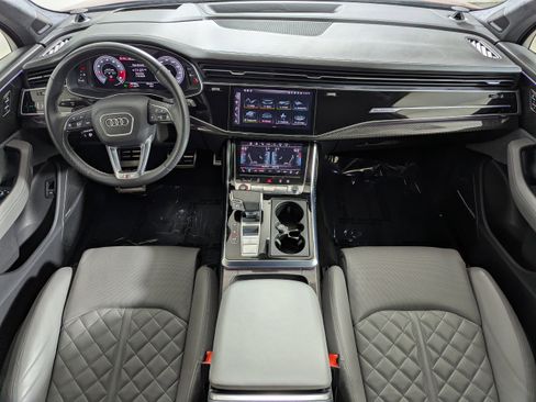 Certified 2024 Audi SQ7 Prestige image 10