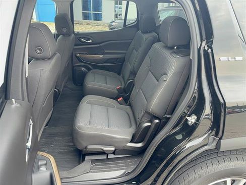Used 2023 GMC Acadia SLE w/ Driver Convenience Package AWD/4WD image 12