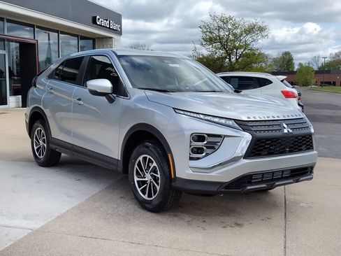 New 2026 Mitsubishi Eclipse Cross ES AWD/4WD image 12