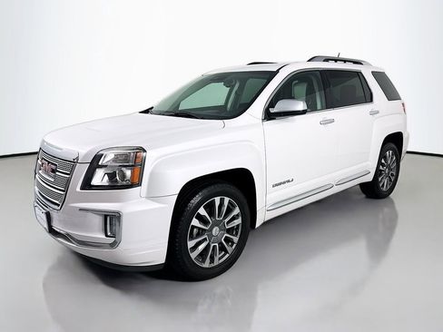 Used 2017 GMC Terrain Denali image 1