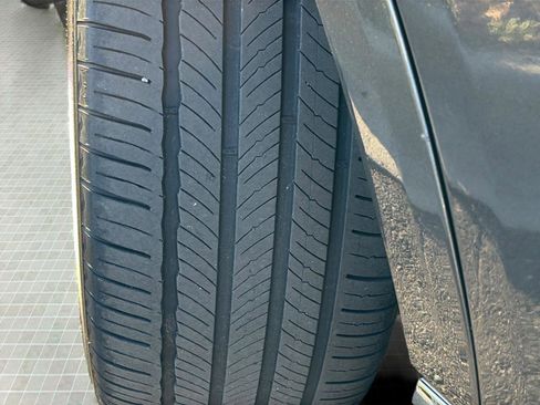 Used 2023 Genesis GV80 2.5T w/ Prestige 20" Package image 11