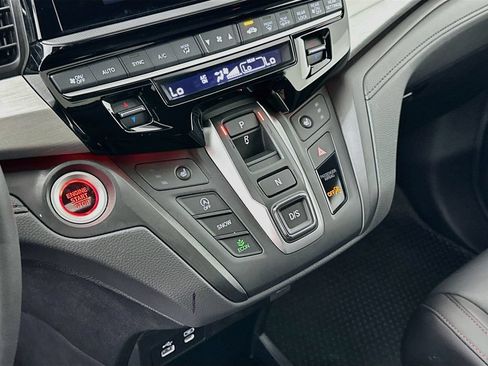 Certified 2026 Honda Odyssey Sport-L image 16