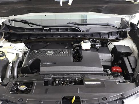 Used 2019 Nissan Murano S image 16