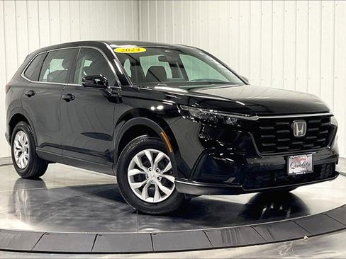 Used 2024 Honda CR-V LX image 3