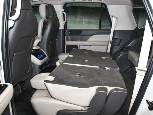 Used 2022 Lincoln Navigator L Reserve image 58